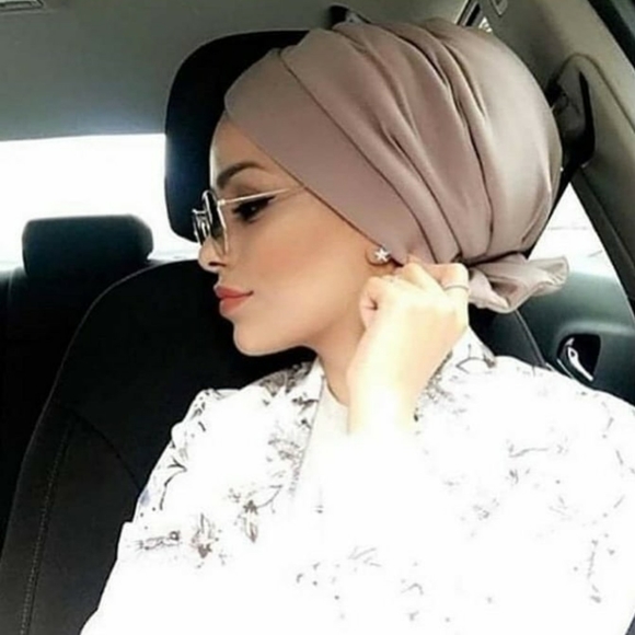 Bonnet cap - Picture 2 of 2